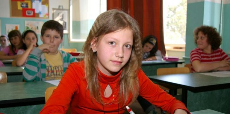 Училищни директори искат чисто нови изпити – статия във в-к „Стандарт“